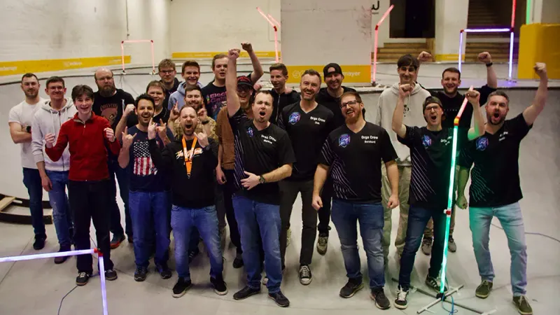 Gruppenfoto aller Teilnehmer beim Last Race 2026